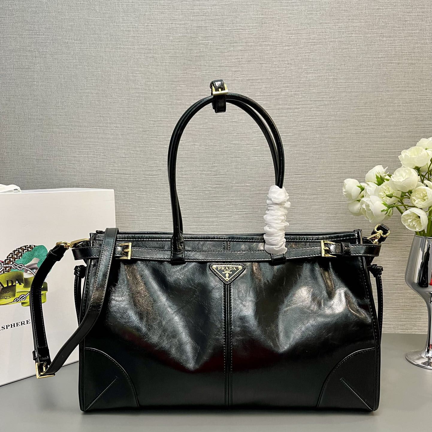 Pra*a top handle bags